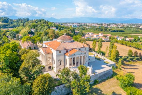 Photo of mansion built by Palladio in Italy